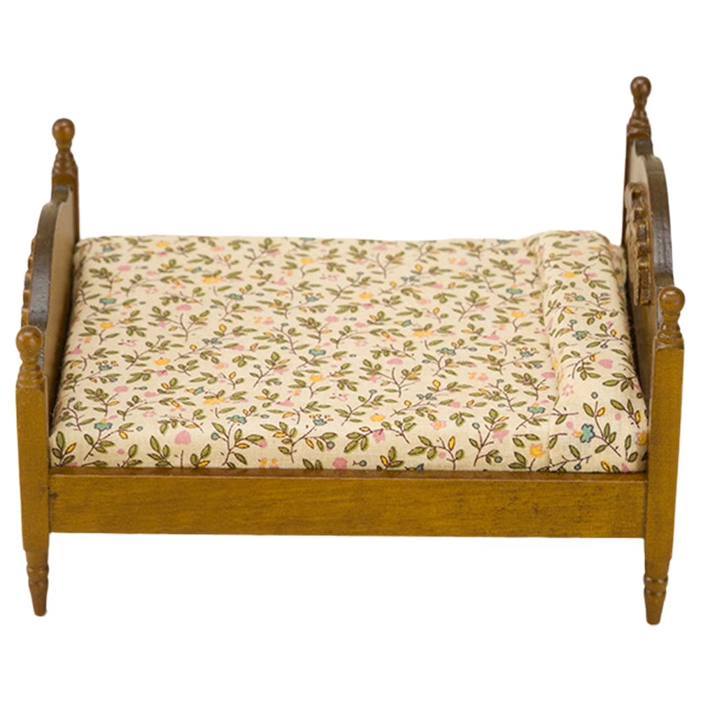 Doll House Miniature Double Bed Model S335886