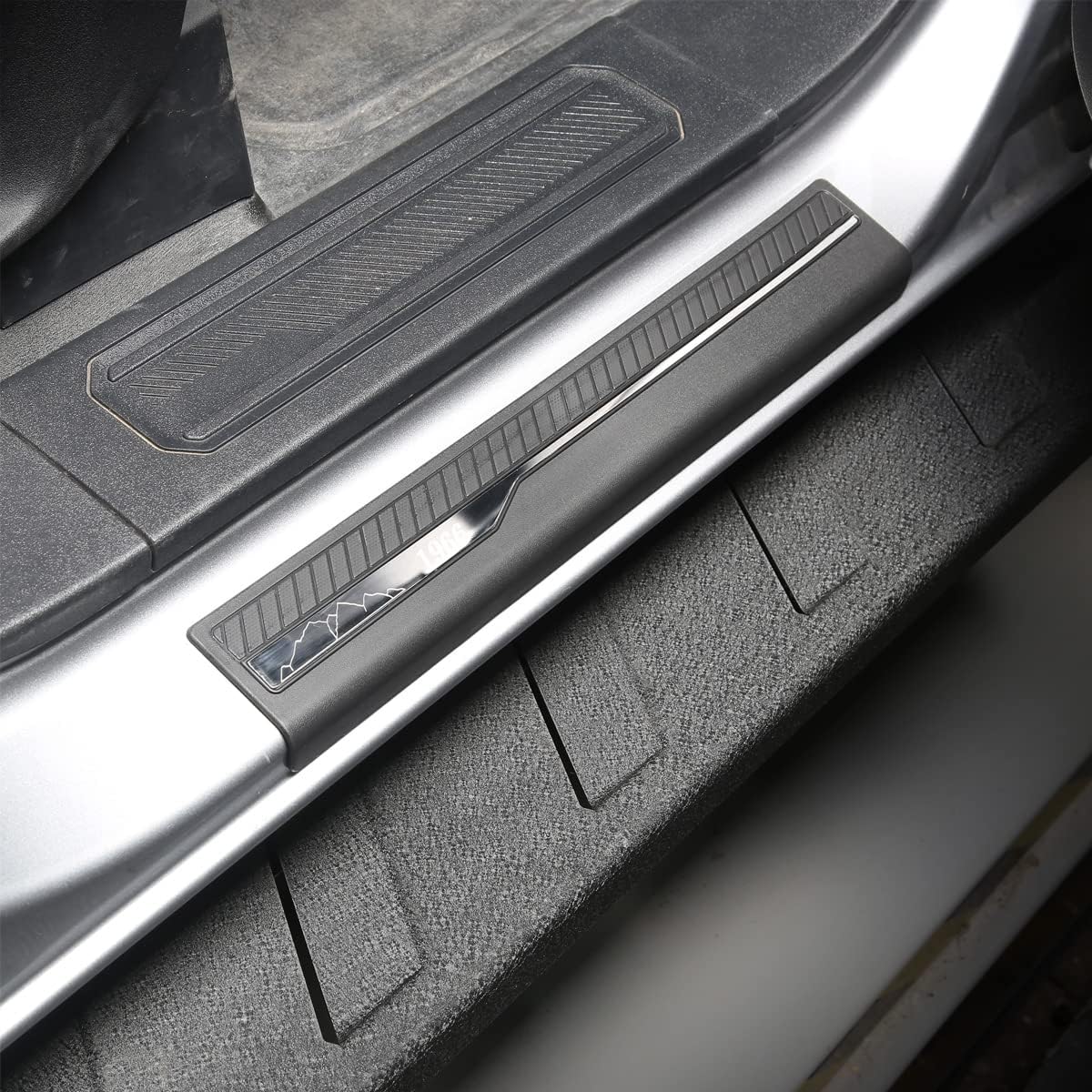 Door Sill Guards Entry Sill Plate Protection 4Pcs/Set ABS Plastic Pack of 2 E86192