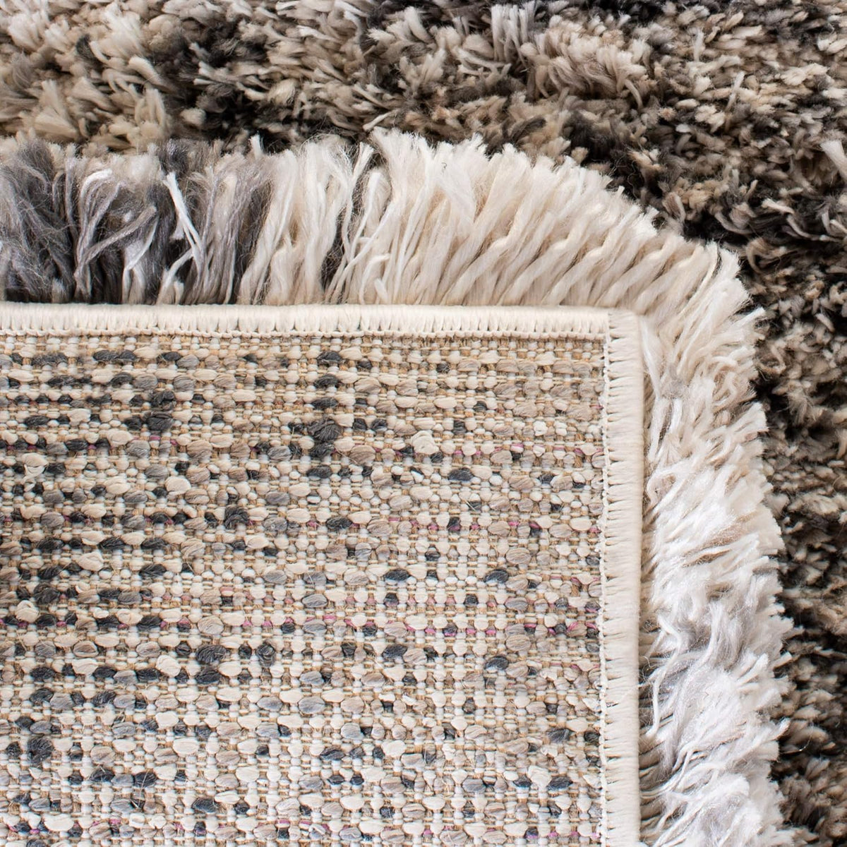 Cream & Grey 6' x 9' Non-Shedding Area Rug O7815