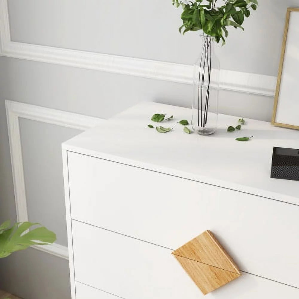 White 4 Drawer Dresser Chest U189078
