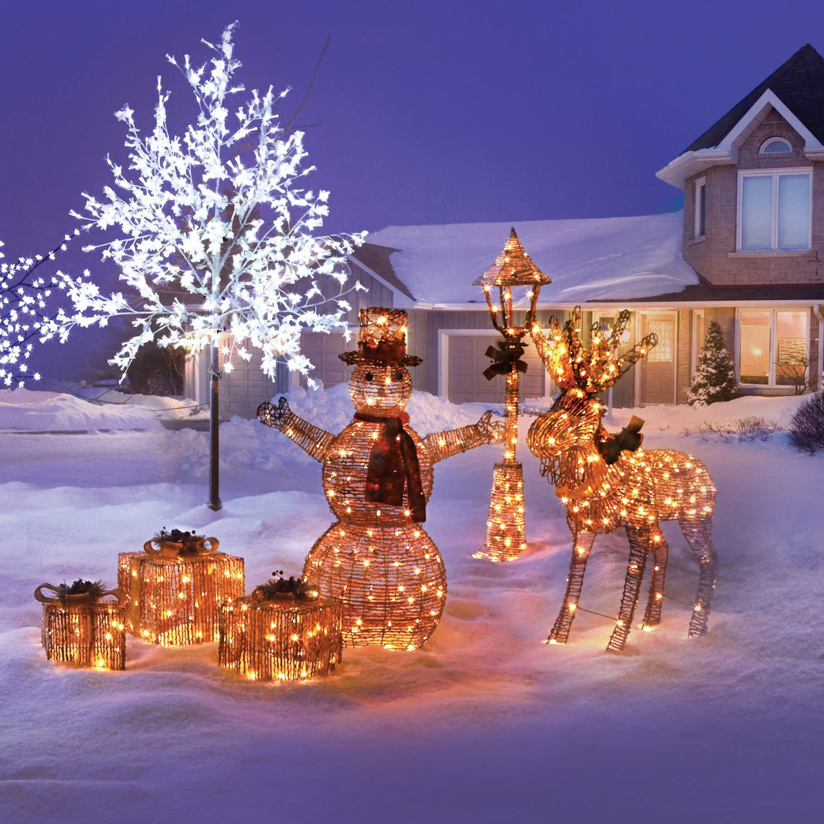 Pre Lit Incandescent 5 Foot Frosted Lamp Post Christmas Lawn Decoration O236785