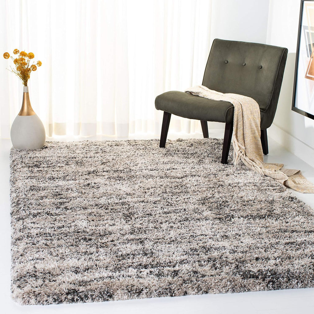 Cream & Grey 6' x 9' Non-Shedding Area Rug O7815
