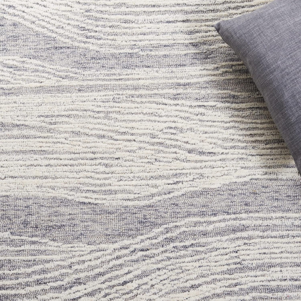 Grey & Ivory 8' x 10' Handmade Wool Area Rug H8671