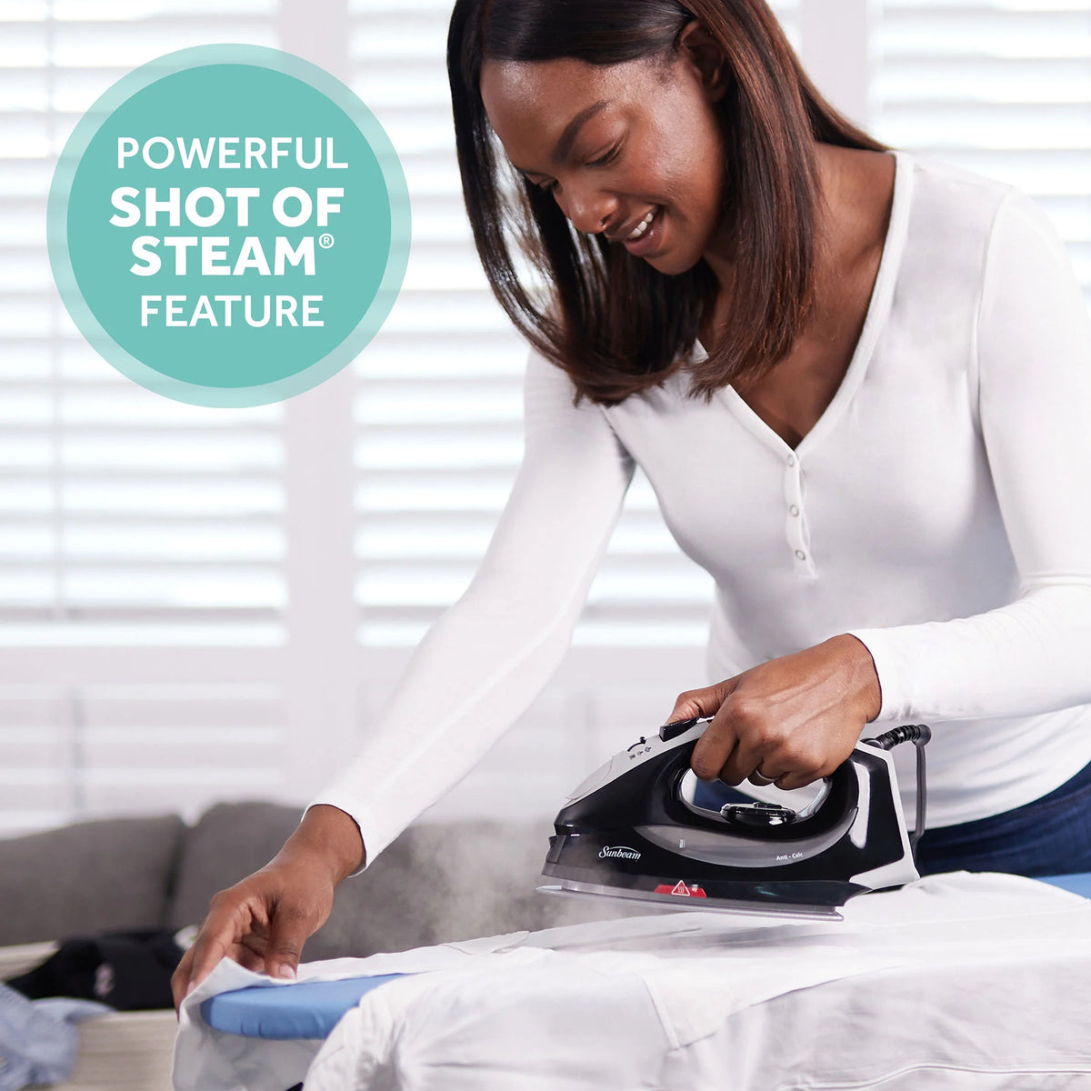 1200W Steam Iron with Shot of Steam Z8627