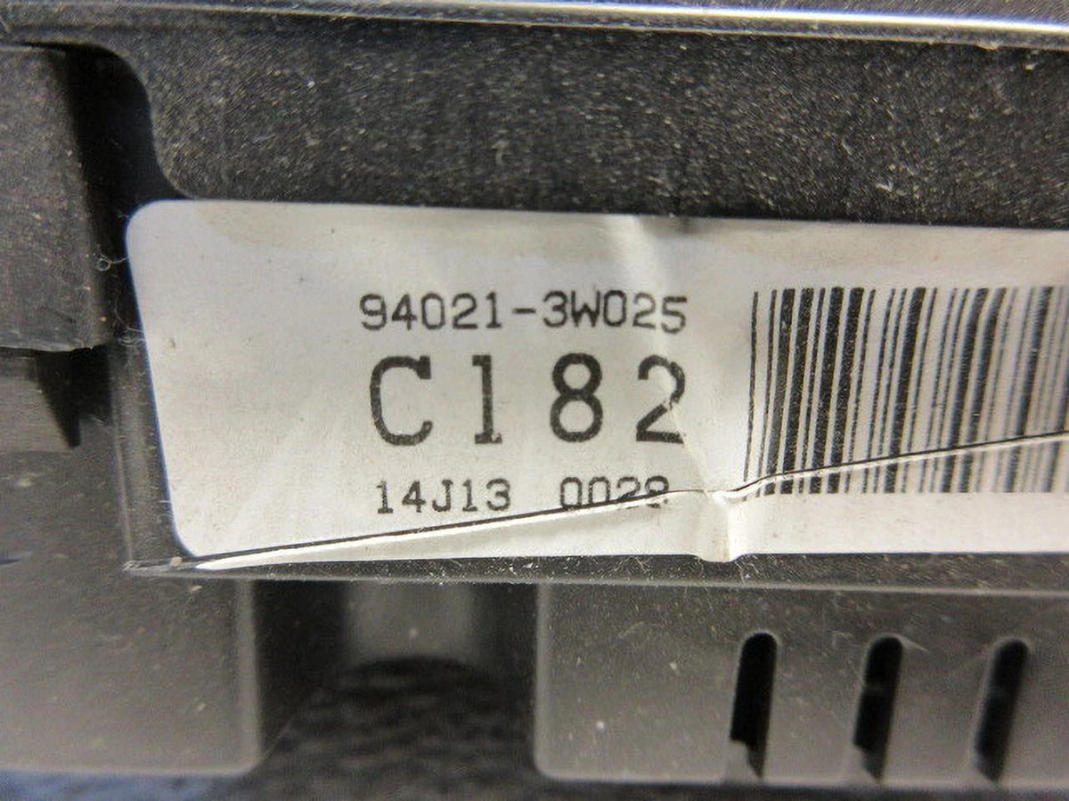 Pre-Owned Kia Sportage Speedometer 104K Miles OEM B207626