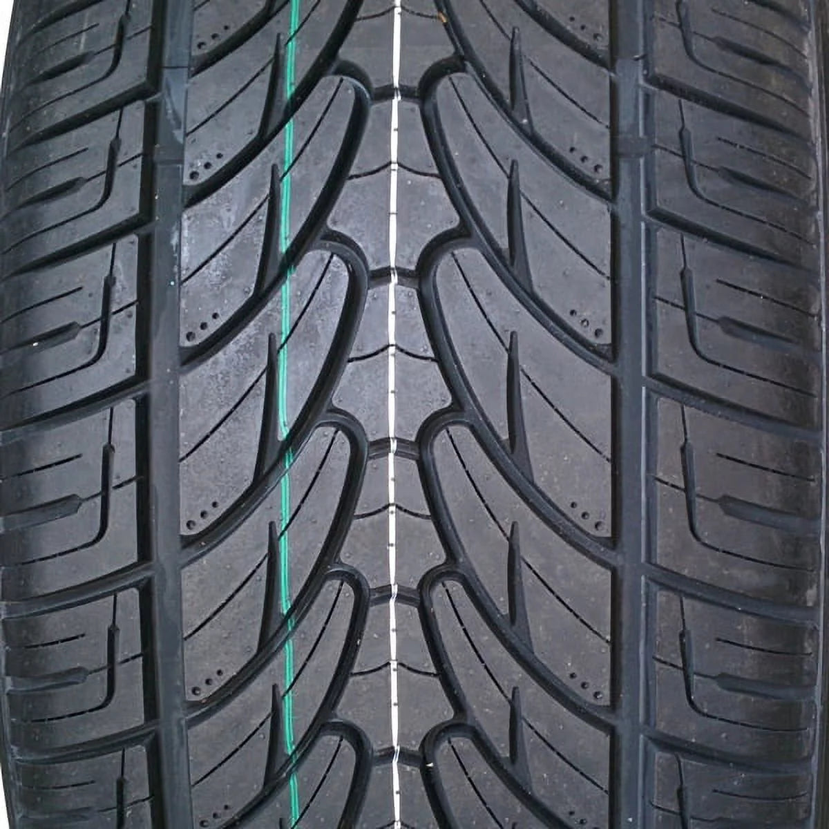 305/45R22 118V XL All Season M+S SUV/Pickup Tires W743062